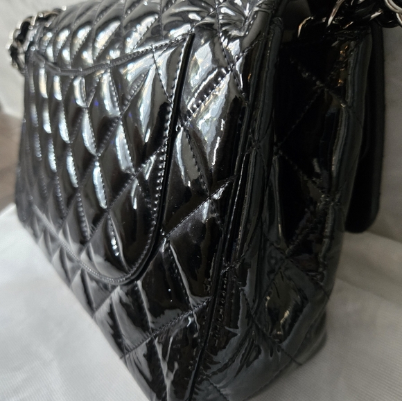 Authentic Chanel Patent Leather Jumbo Double Flap Classic Bag - Picture 7 of 16